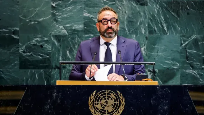 <strong alt=