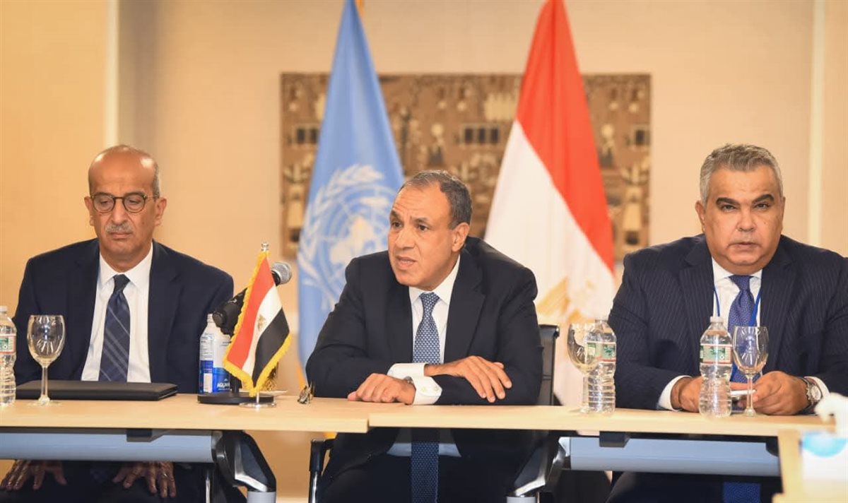 وزير الخارجية يلتقي المصريين العاملين في الأمم المتحدة بنيويورك