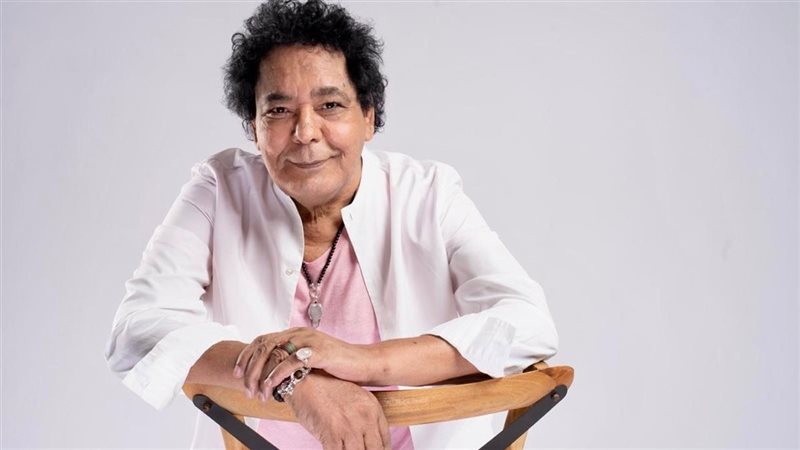 <strong>محمد منير</strong>