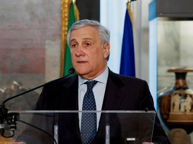 وزير خارجية إيطاليا أنطونيو تاياني