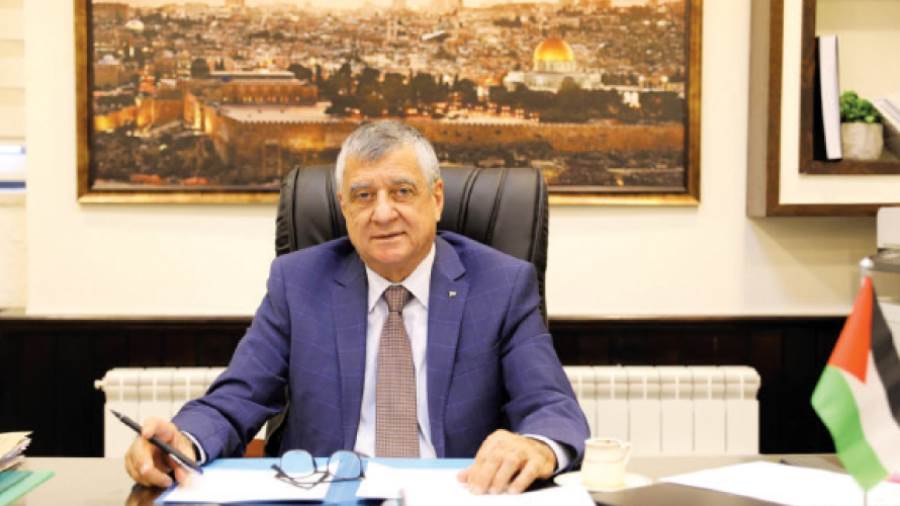 <strong>عاهد فائق بسيسو، وزير الأشغال العامة والإسكان الفلسطيني</strong>