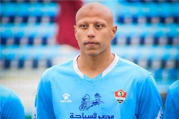 <strong>عمرو الجزار</strong>