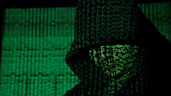 اختراق أنظمة مكبرات الصوت في مطارات بكندا والولايات المتحدة