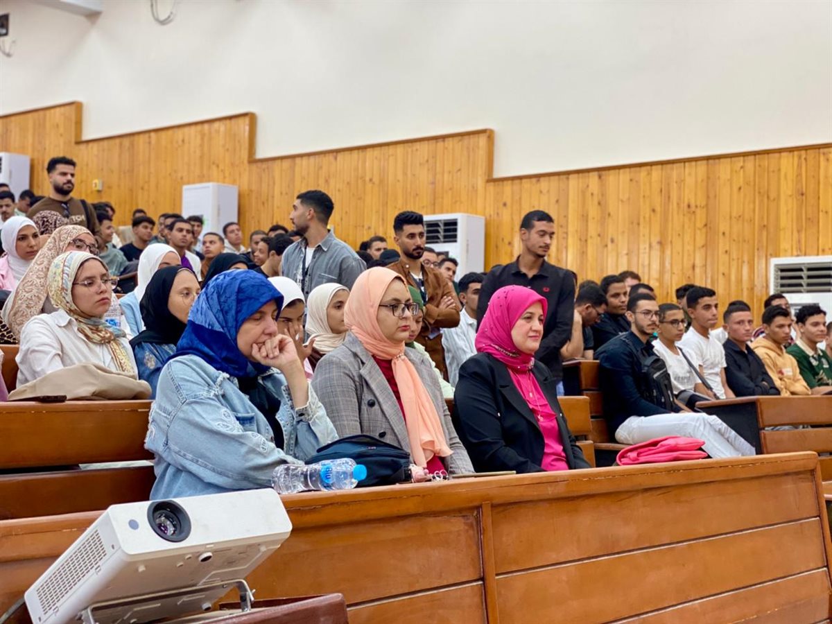 أثناء الاحتفالية بجامعة الفيوم