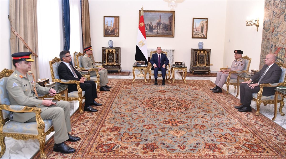 اللقاء