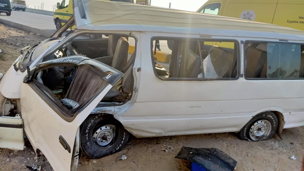 &nbsp;انقلاب ميكروباص على الطريق الإقليمي يُصيب 3 أشخاص بينهم سورية