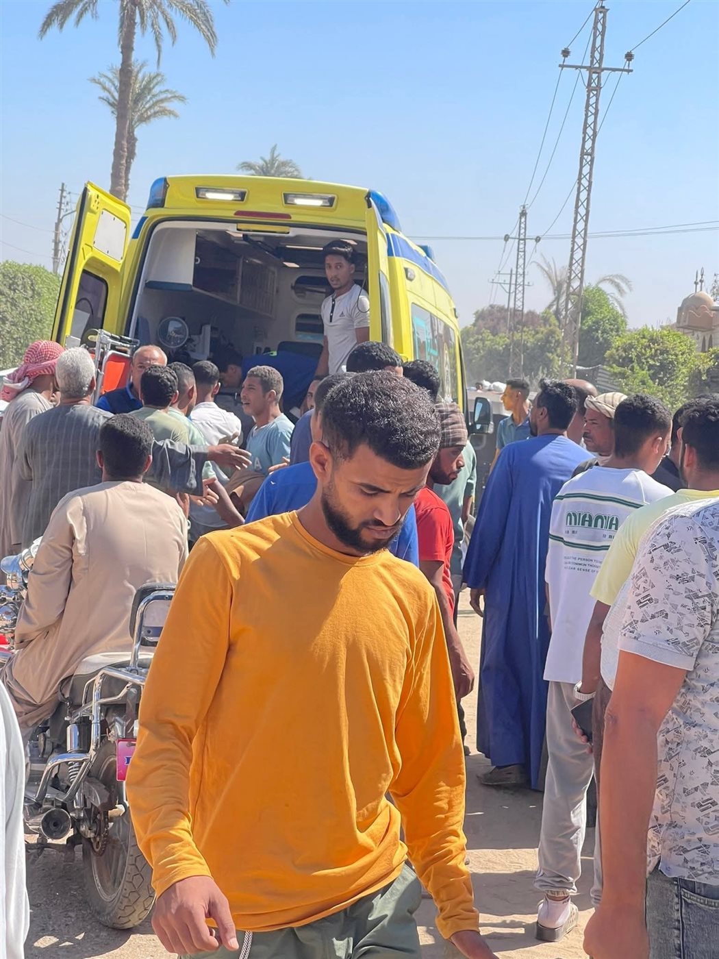 ارتفاع عدد مصابى حادث تصادم سيارة وتروسيكل في سوهاج لـ &nbsp;14 شخصا