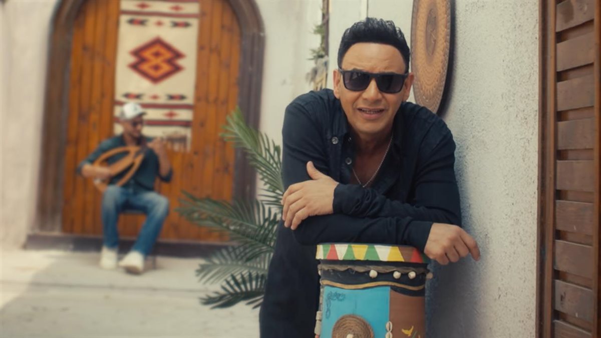 <strong>مصطفى قمر</strong>