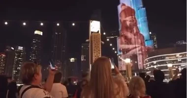 برج خليفة يتزين بالآثار الفرعونية&nbsp;