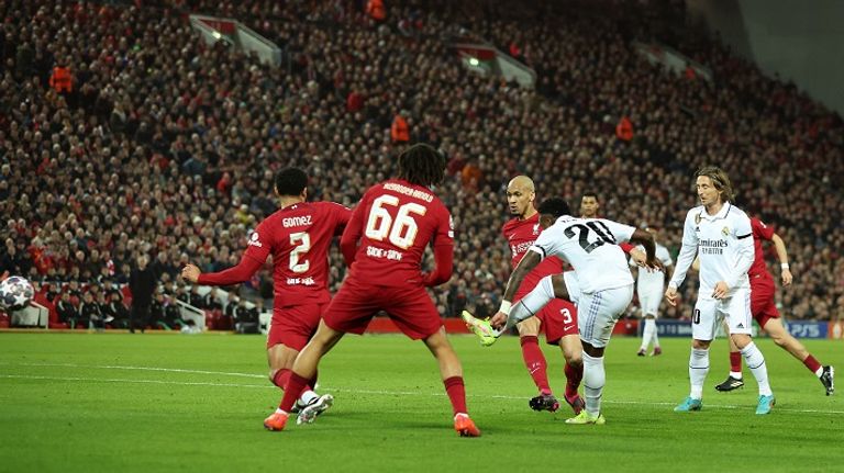 فينيسيوس جونيور ضد ليفربول
