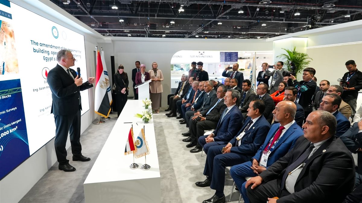 بوابة رقمية واستثمارات بمليارات.. كواليس اتفاقات البترول الجديدة في أبوظبي