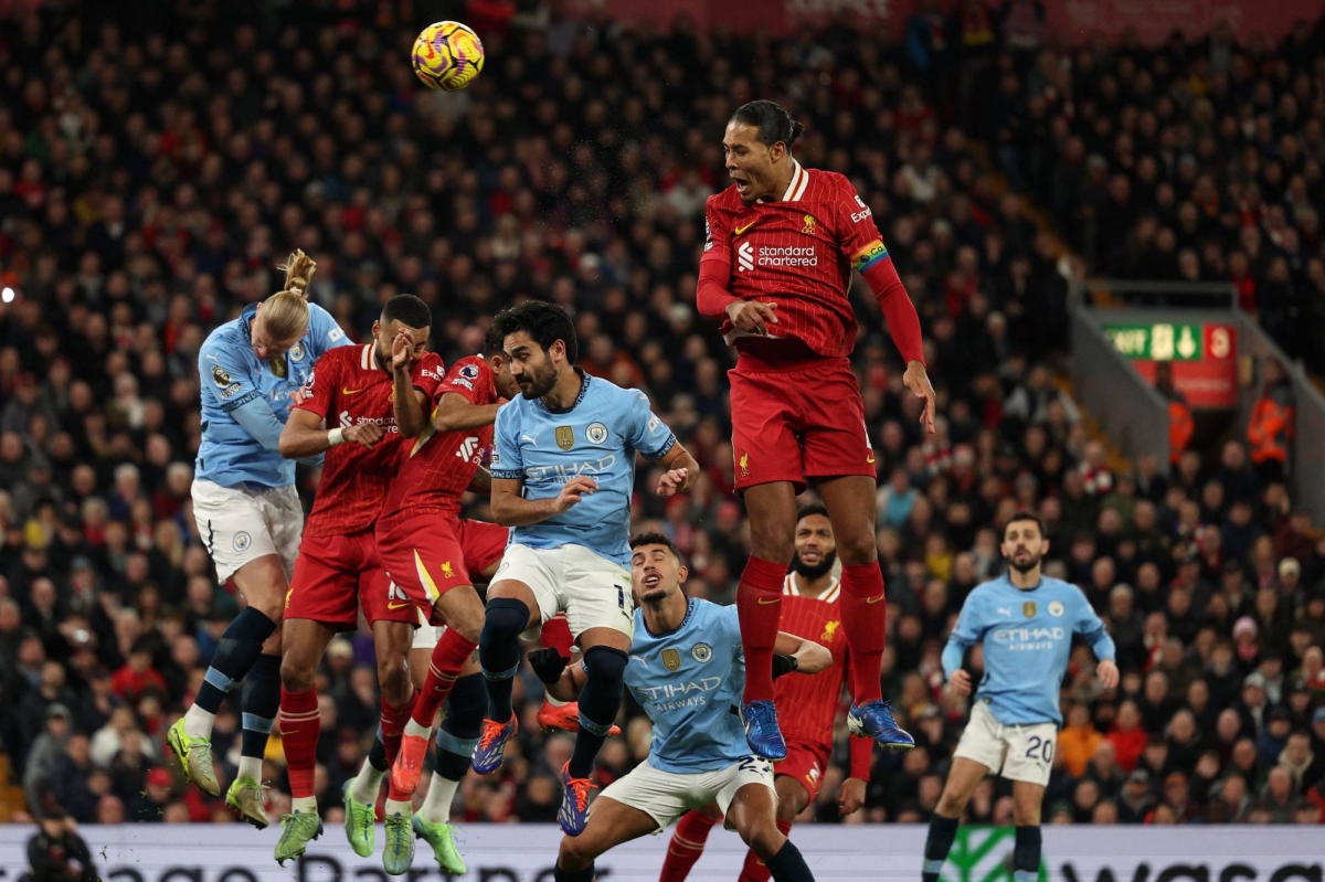 <strong>ليفربول ضد مانشستر سيتي&nbsp;</strong>