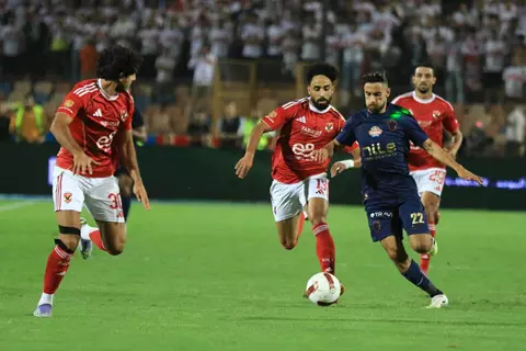 <strong>القمة بين الأهلي والزمالك</strong>