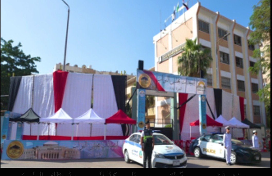 تمركز رجال الشرطة أمام اللجان&nbsp;