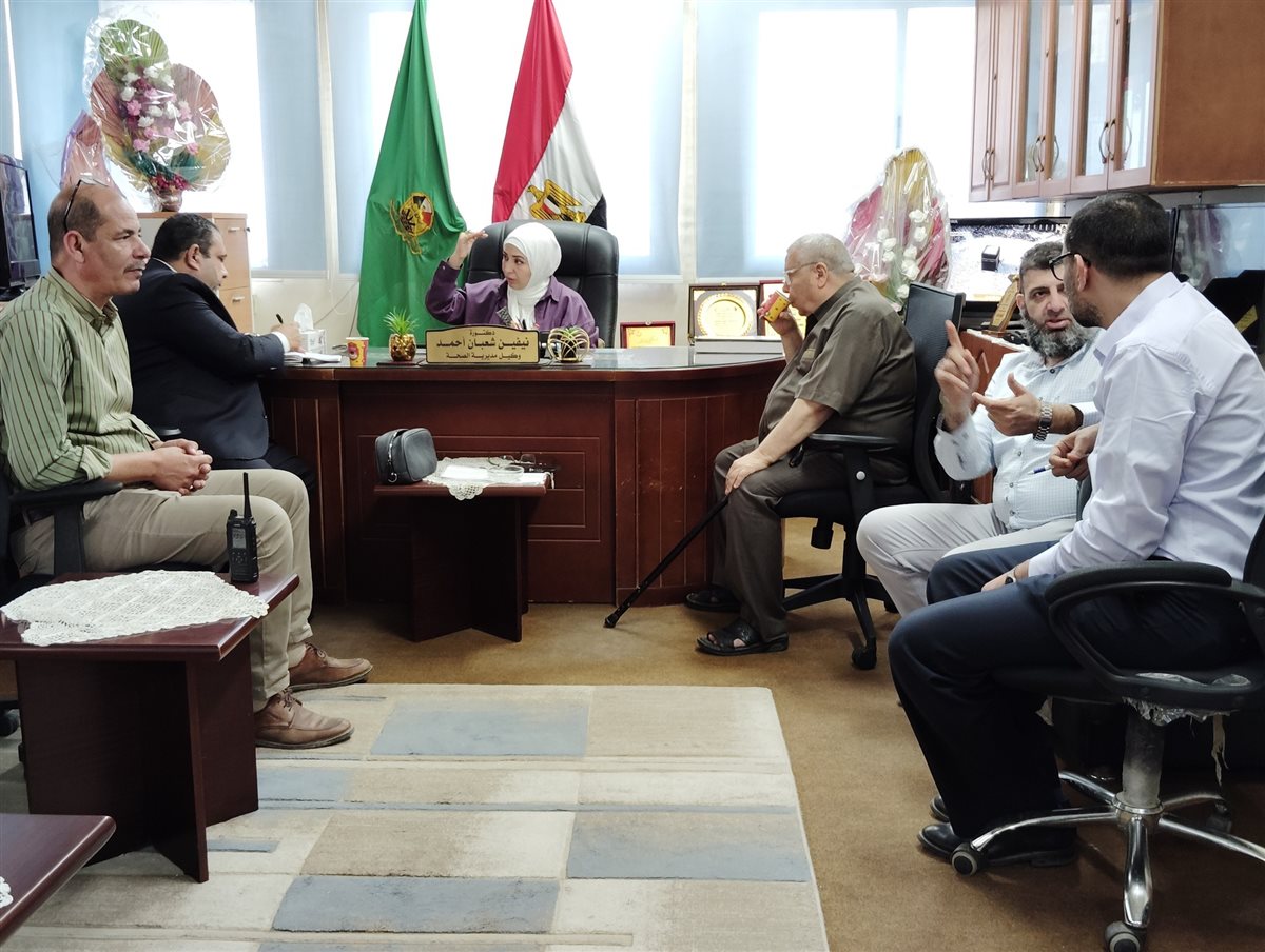 وكيل وزارة الصحة بالفيوم فى لقاء عضو مجلس الشيوخ