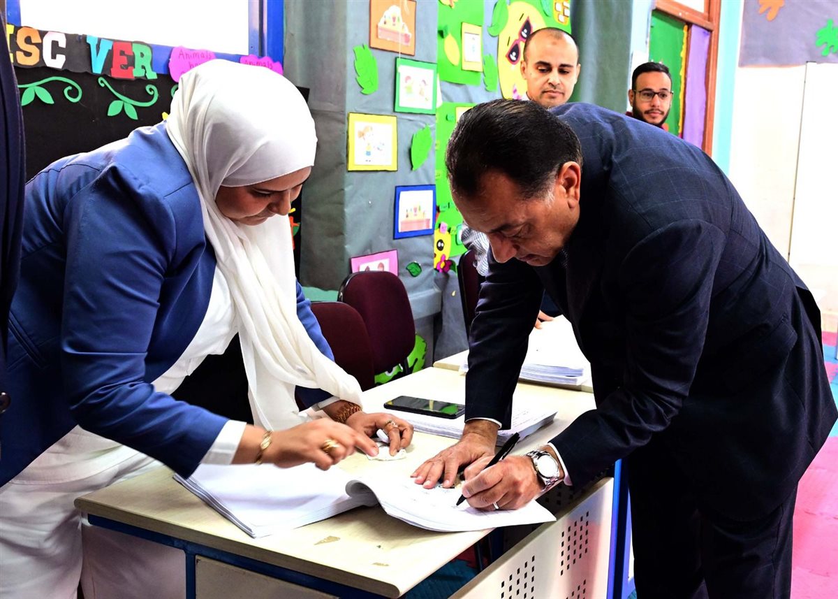 رئيس الوزراء يدلي بصوته في انتخابات النواب 2025