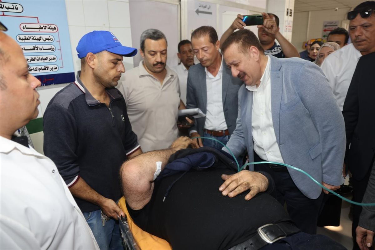 صور من زيارة المحافظ