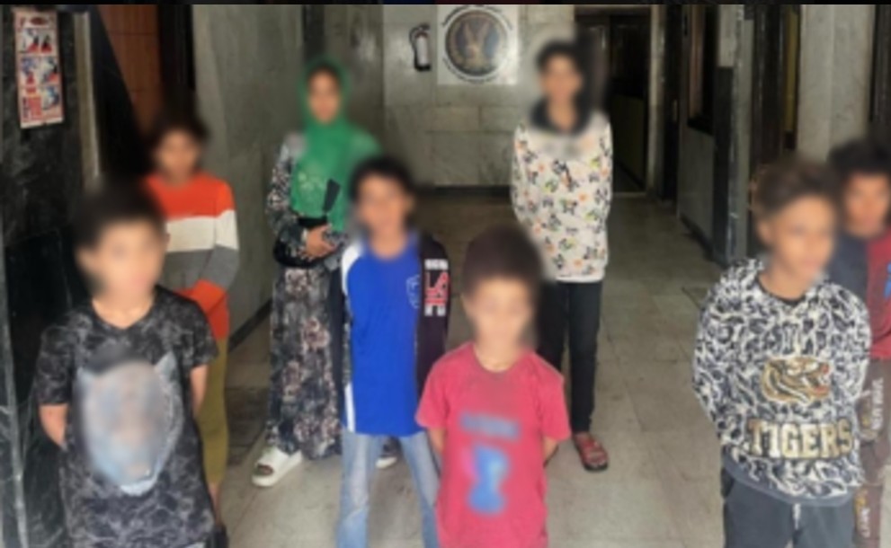 الأطفال المضبوطين