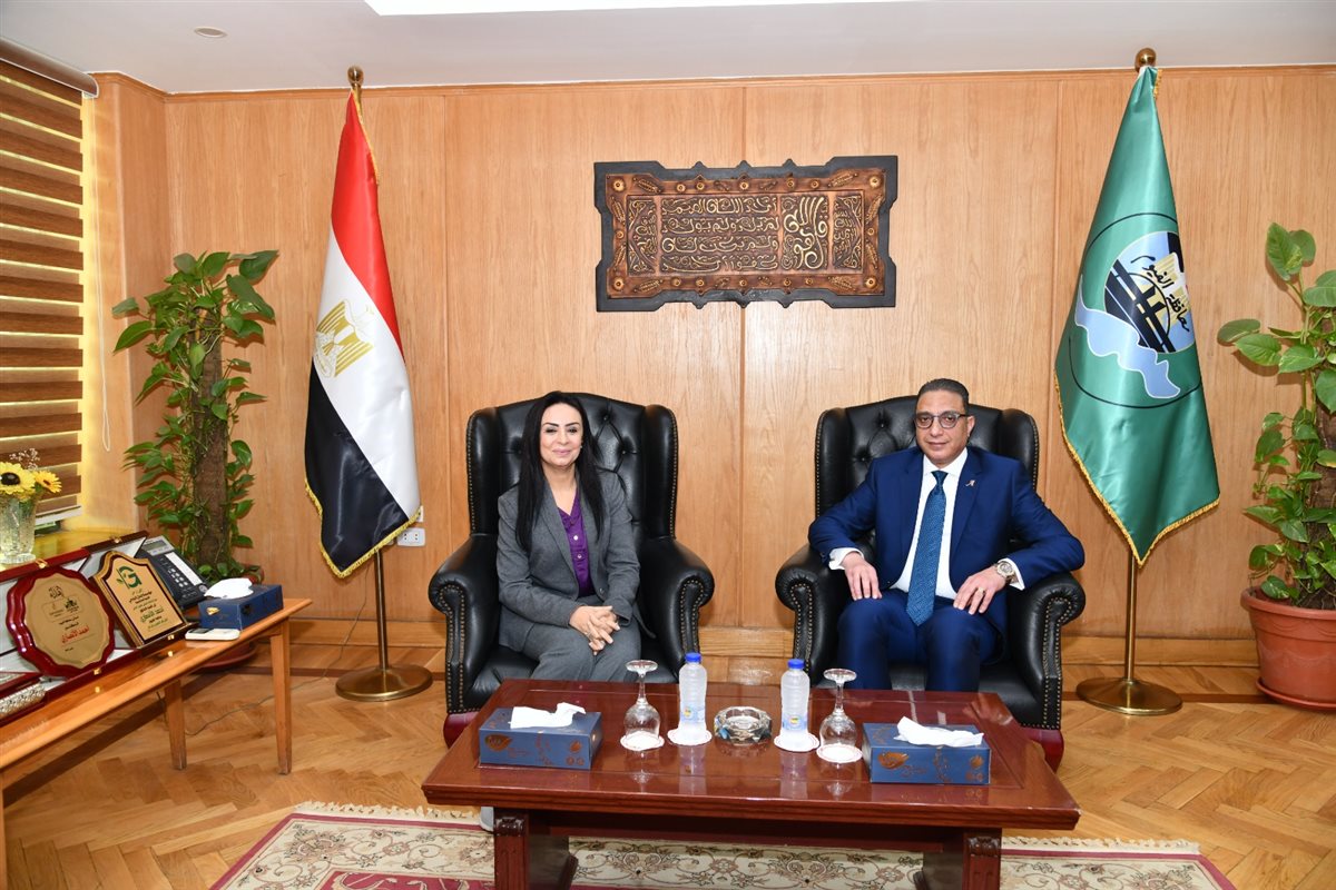محافظ الفيوم ووزيرة التضامن بالديوان العام