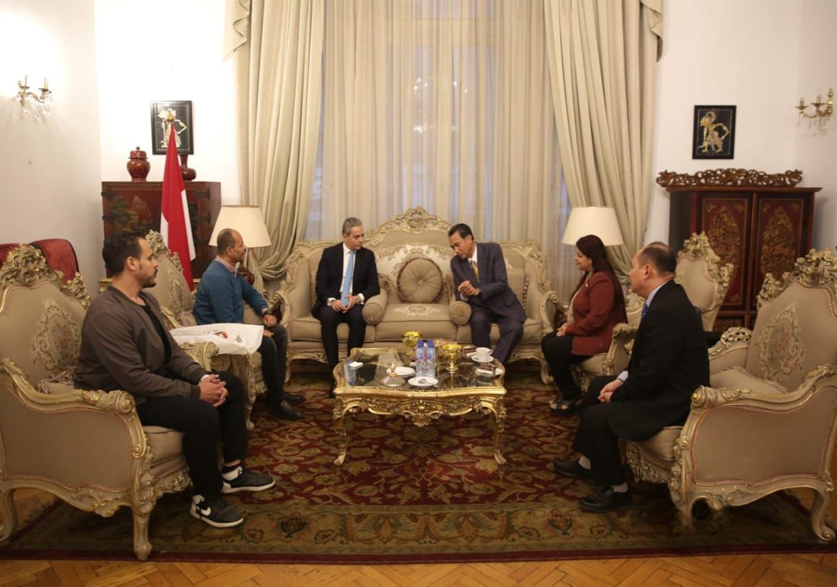 <strong>طارق سعده والسفير الدكتور لطفي رؤوف</strong>