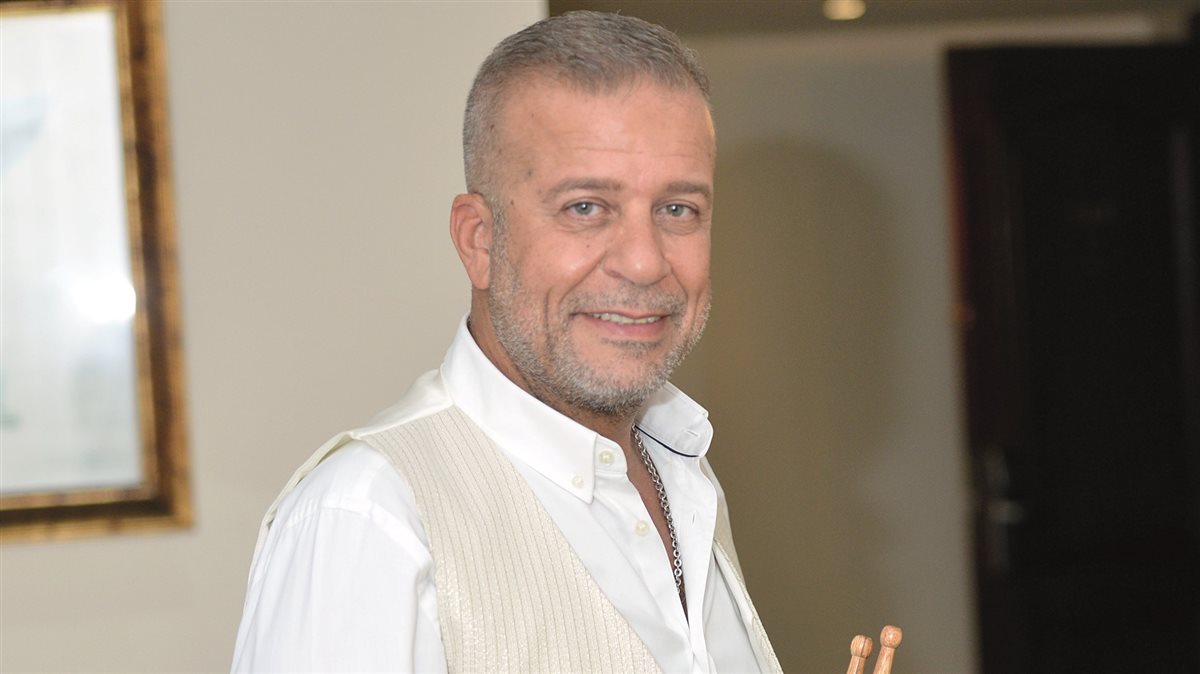 <strong>شريف منير</strong>