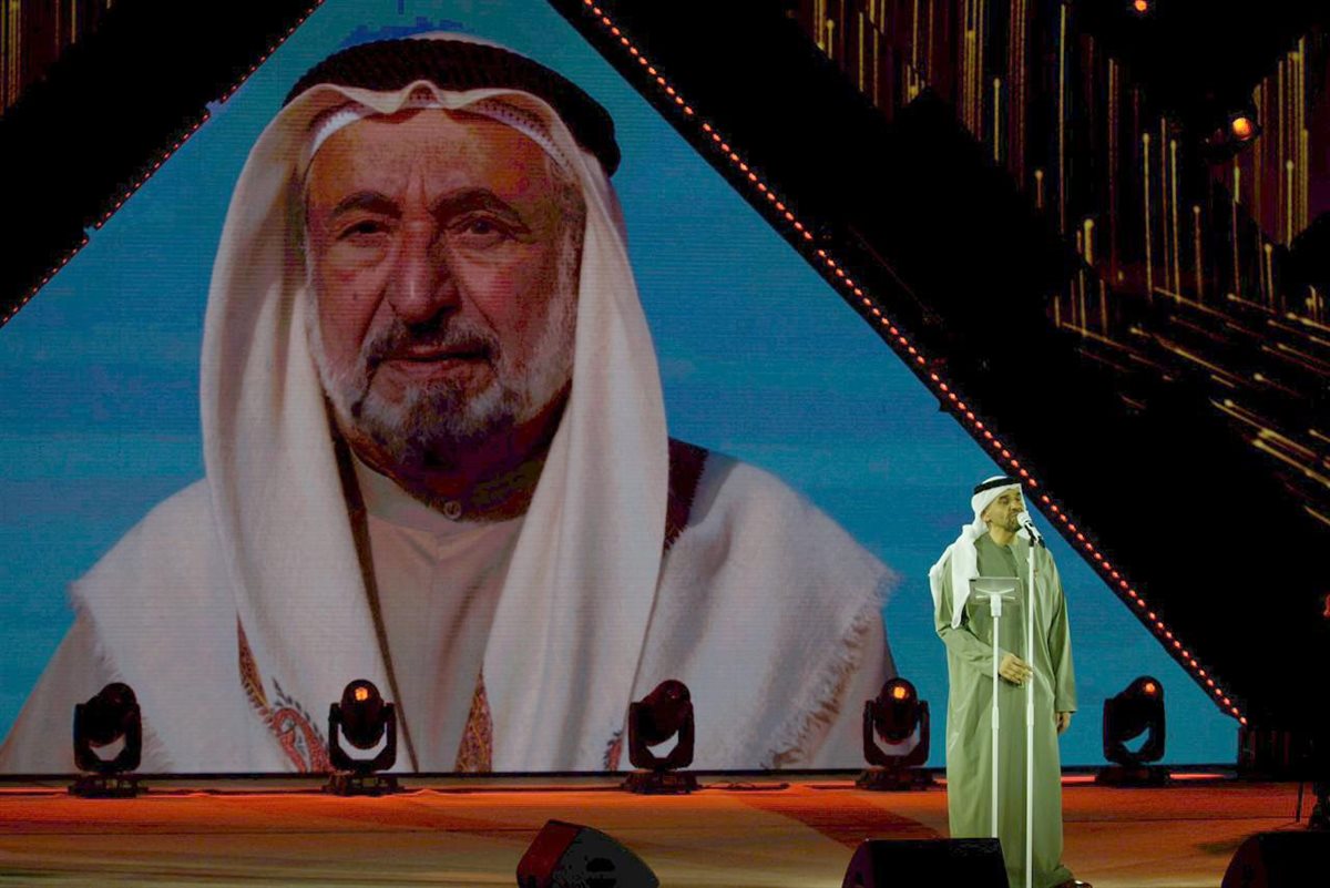 <strong>حسين الجسمي</strong>