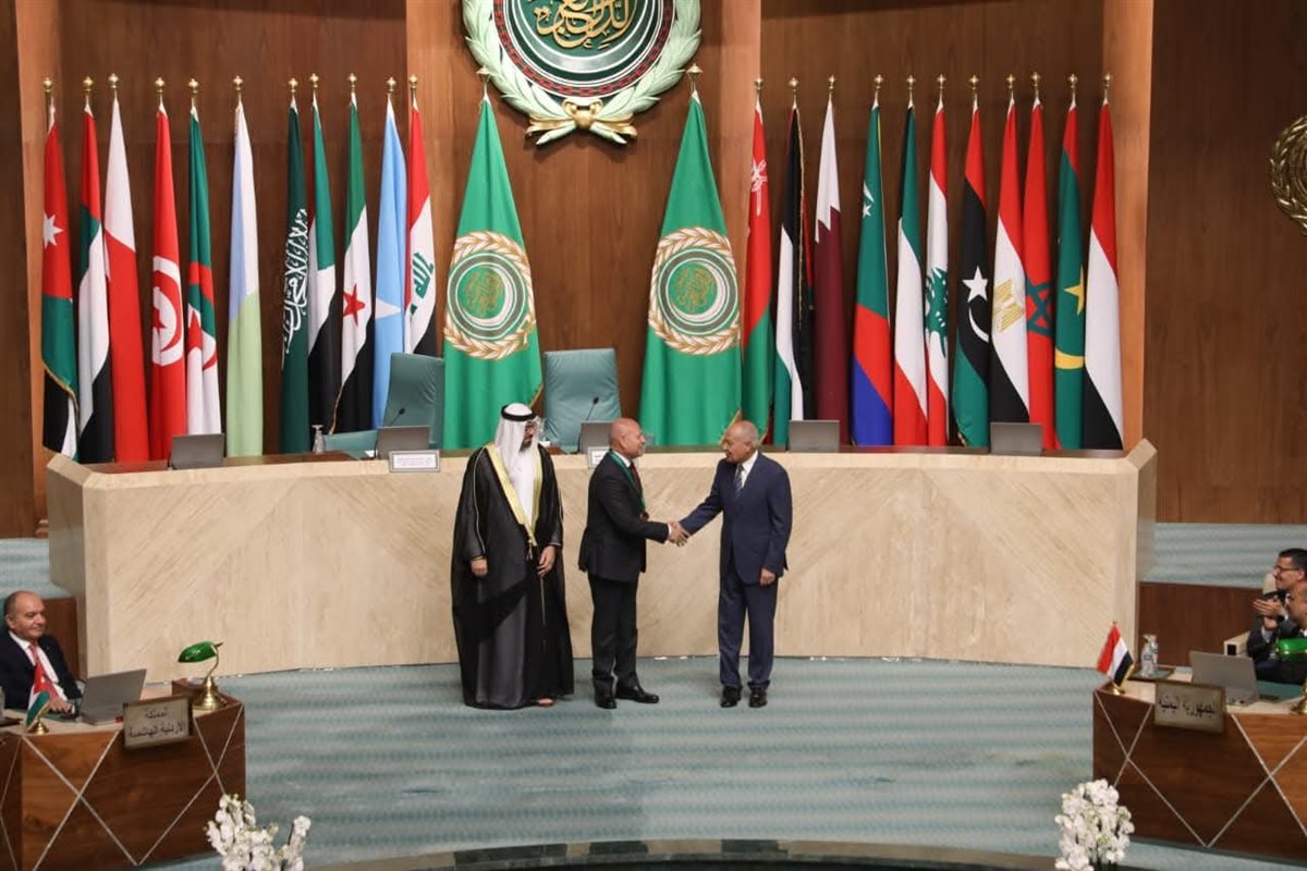 <strong>محافظ القاهرة</strong>