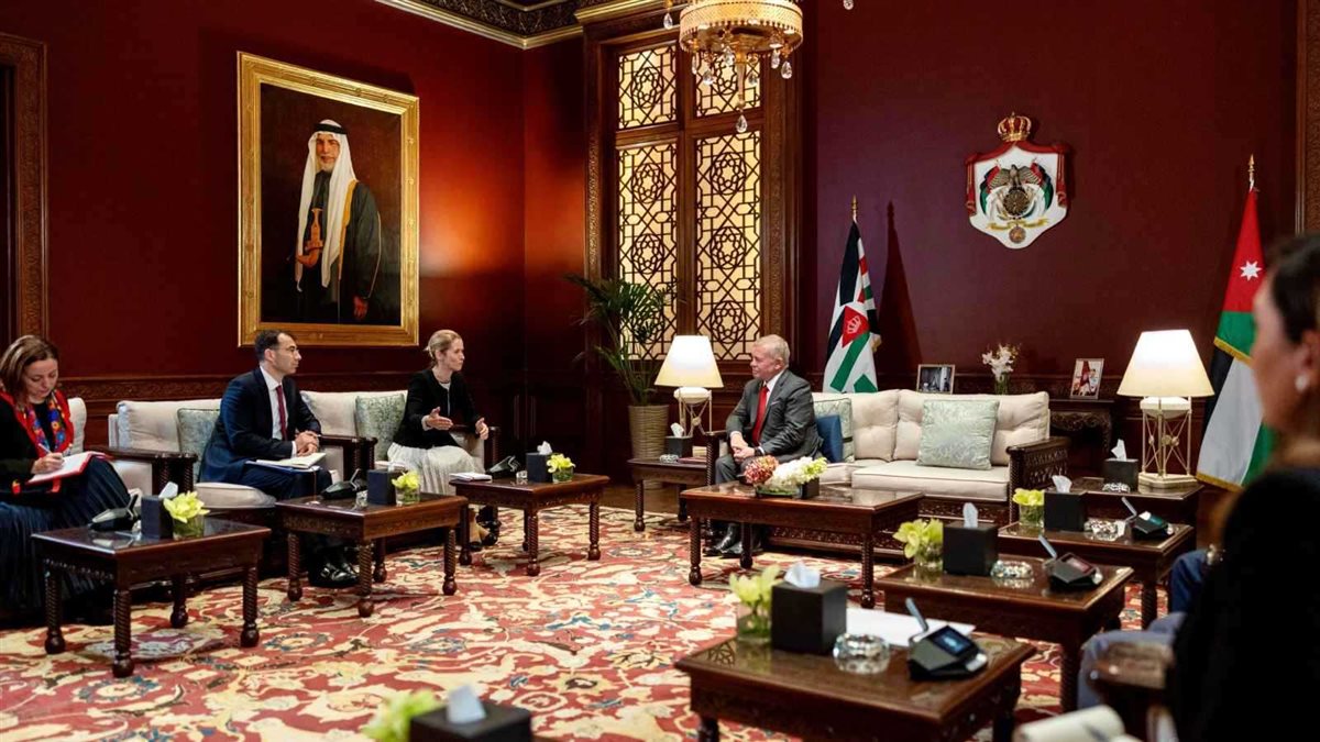 <strong>العاهل الأردني،&nbsp;الملك عبد الله الثاني، ونائبة رئيسة المفوضية الأوروبية والممثلة السامية للشؤون الخارجية والسياسة الأمنية&nbsp;كايا كالاس</strong>