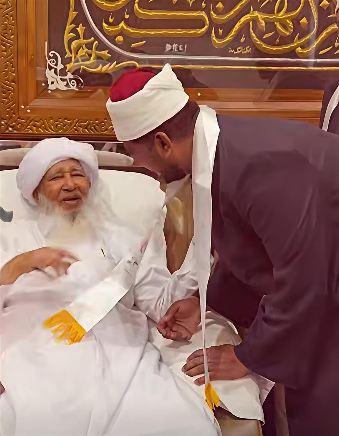 <strong>تكريم خريجي أكاديمية الأزهر من الهند </strong>