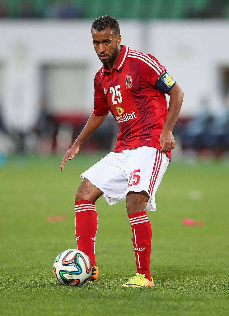 حسام عاشور