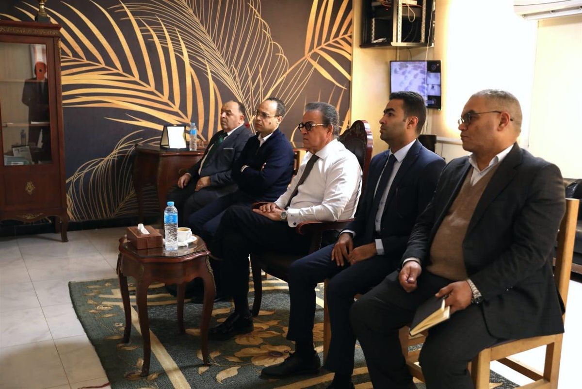 <strong> رئيس مجلس الوزراء</strong>