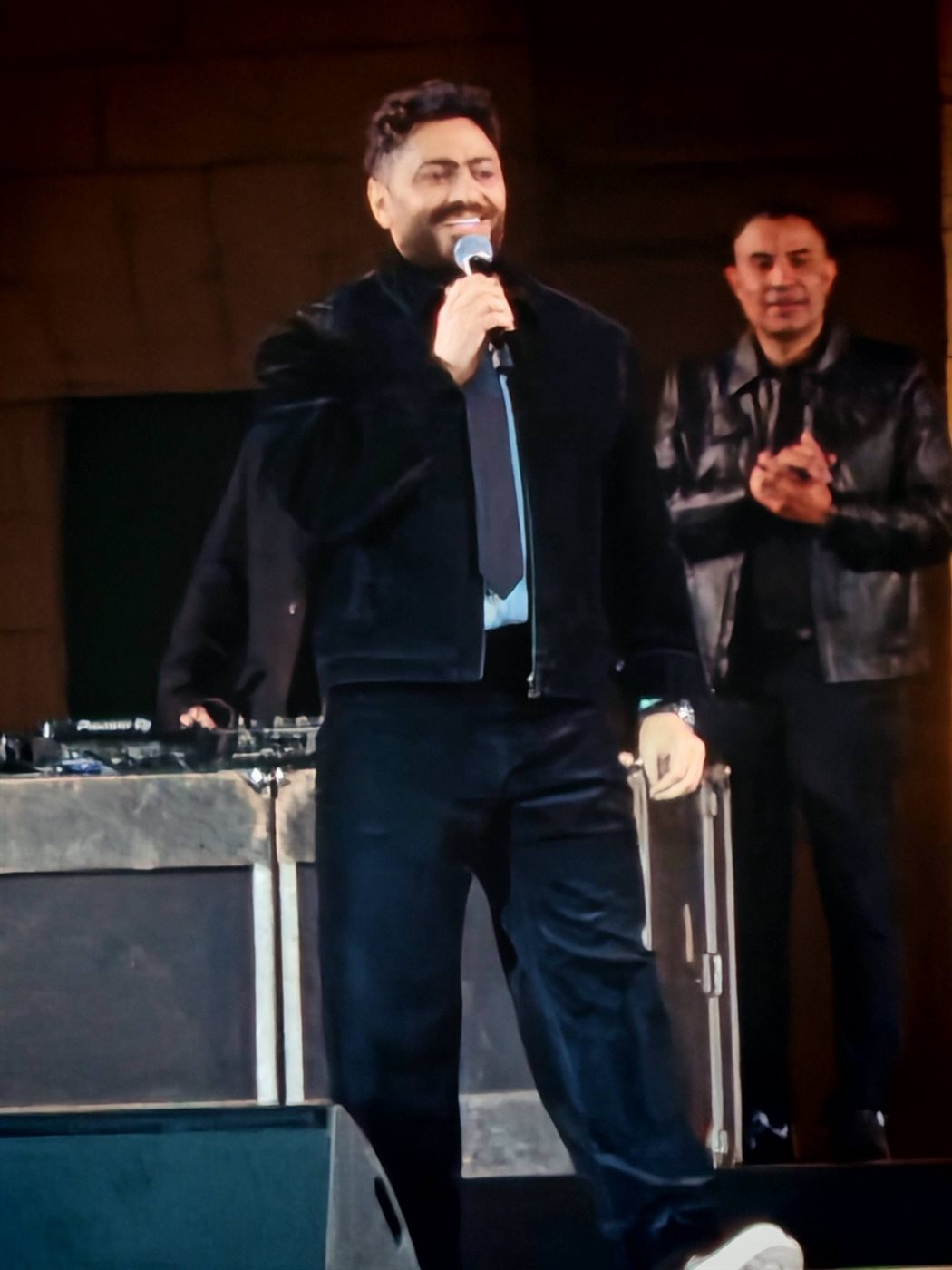 <strong>تامر حسني</strong>