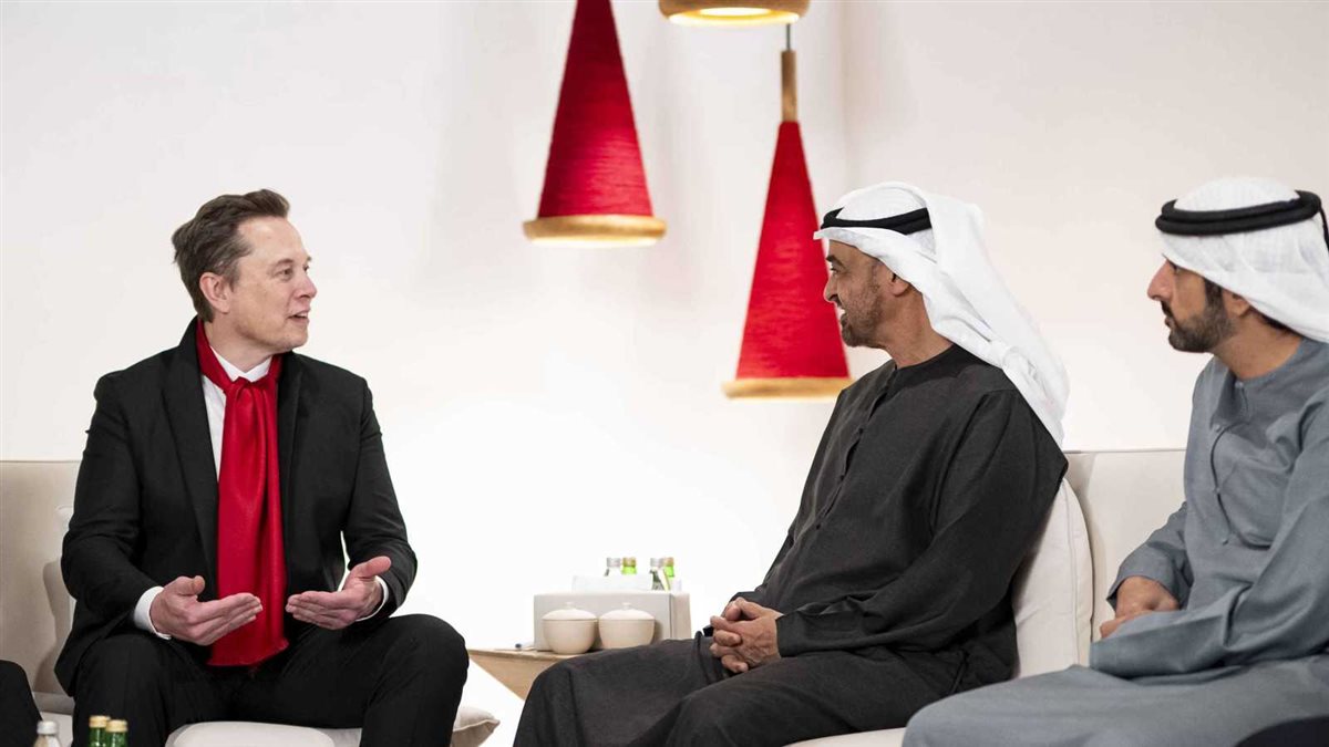 من لقاء الشيخ محمد بن زايد وإيلون ماسك