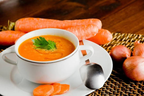 شوربة الجذر بالكريمة