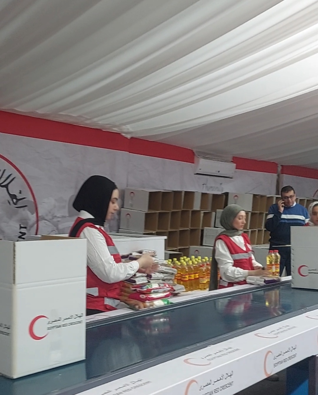 متطوعين