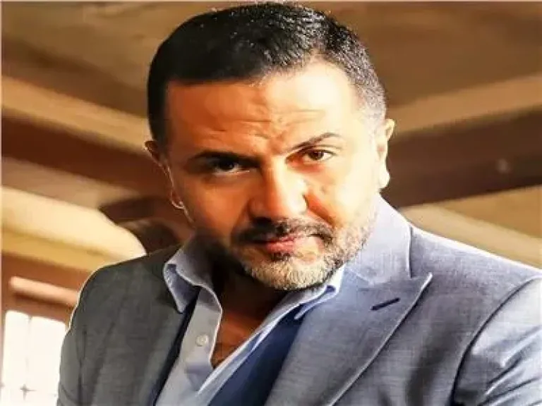 <strong>أحمد رفعت</strong>