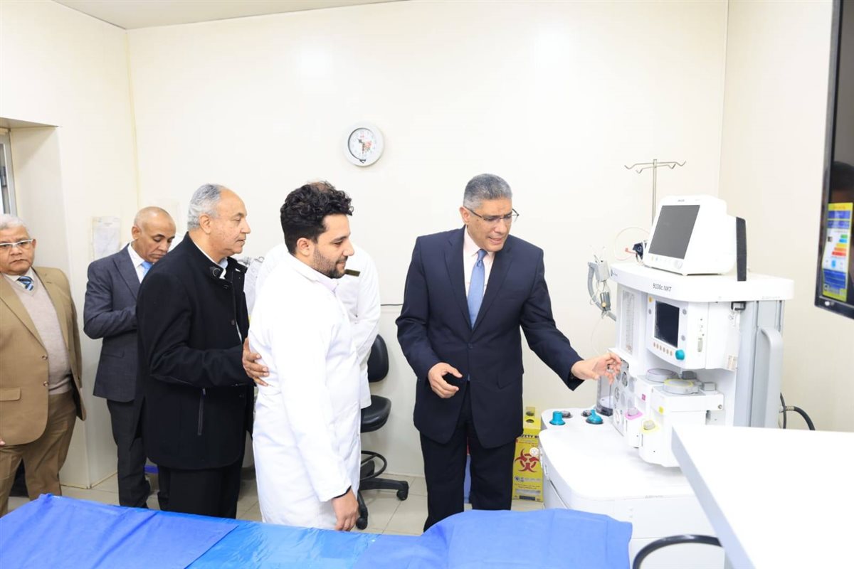 محافظ الجيزة يفتتح قسم رعاية المخ والأعصاب بمستشفى الوراق