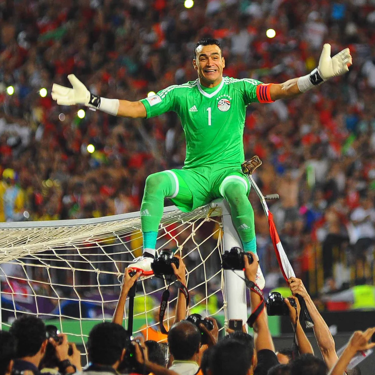 عصام الحضري