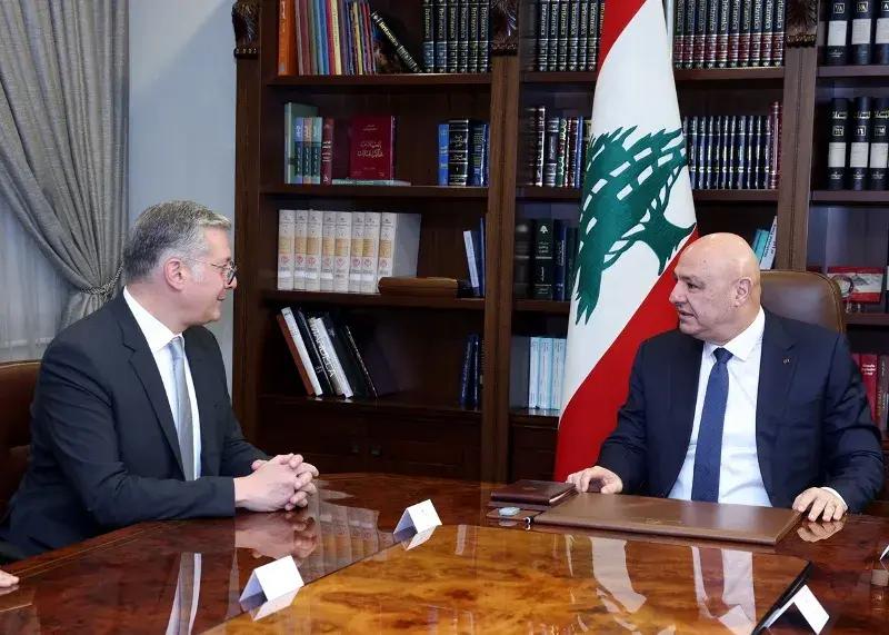 الرئيس اللبناني يستقبل المهندس كريم بدوى