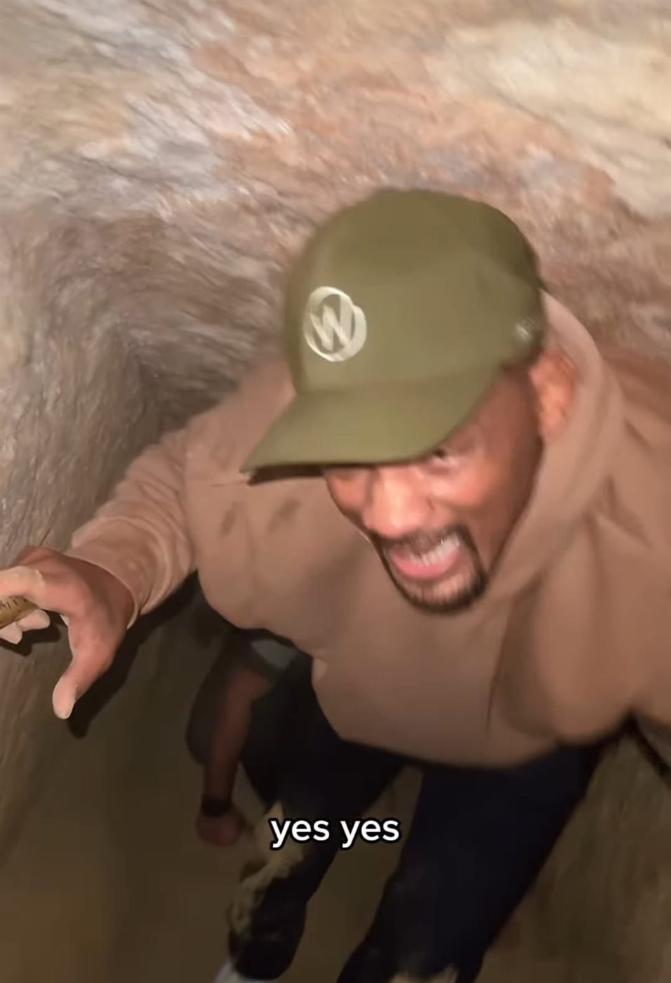 <strong alt=