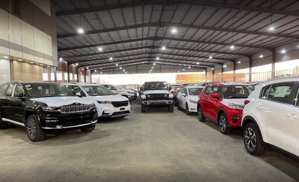 معارض السيارات