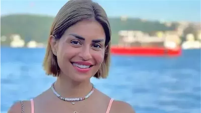 <strong>منة فضالي</strong>