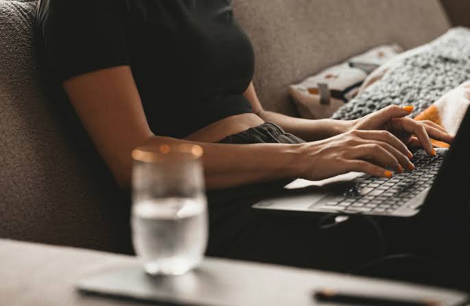 أسوأ أماكن لوضع اللابتوب
