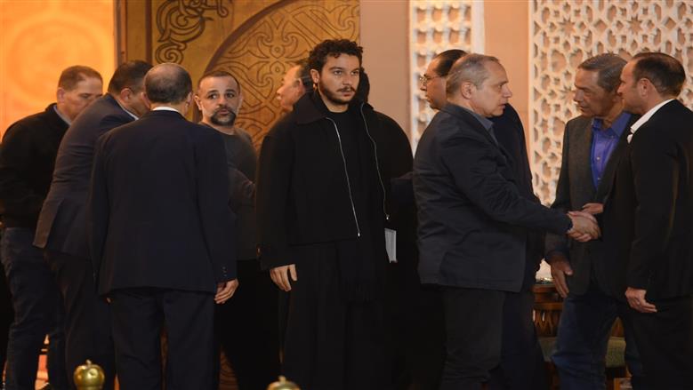 <strong>عزاء والد علا رشدي</strong>