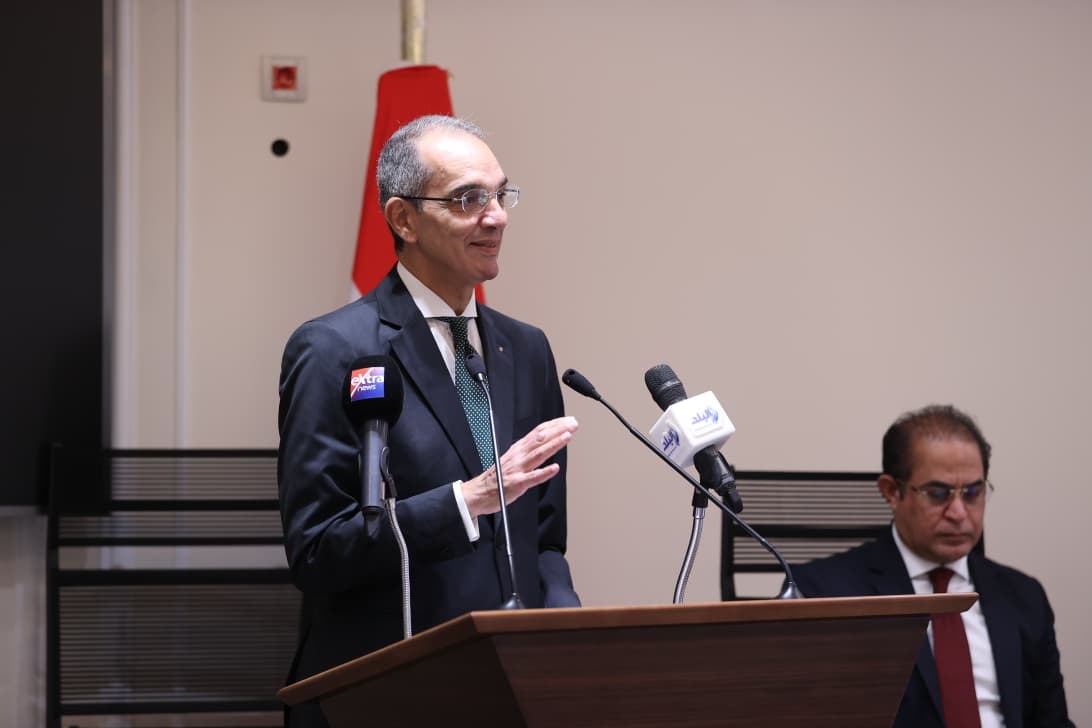 <strong>عمرو طلعت</strong>
