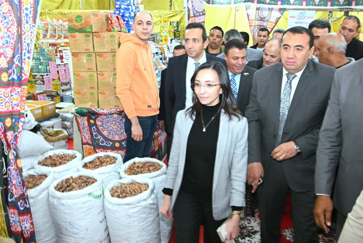 محافظ البحيرة