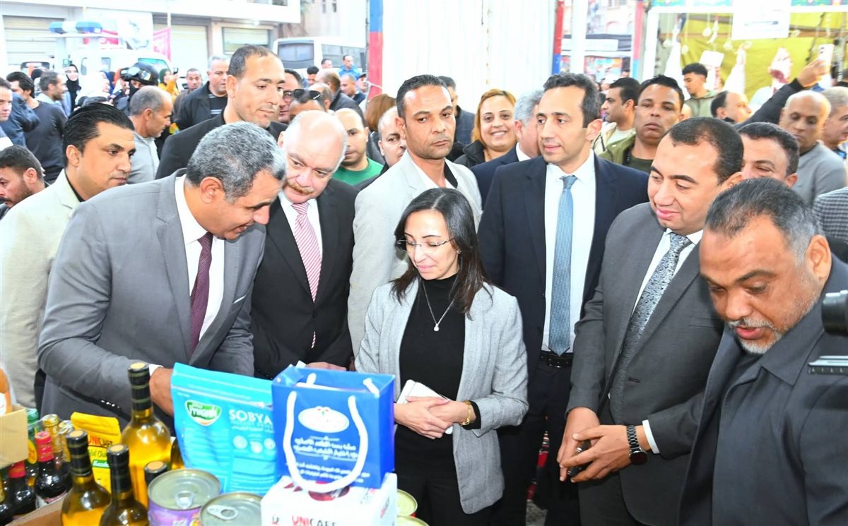 محافظ البحيرة
