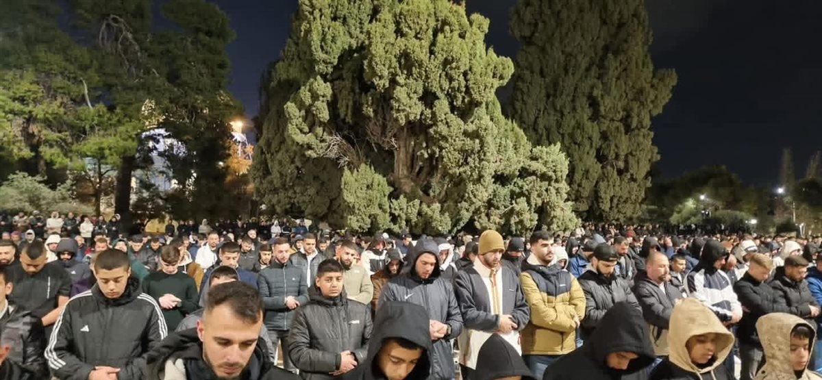 صلاة التراويح من المسجد الأقصي