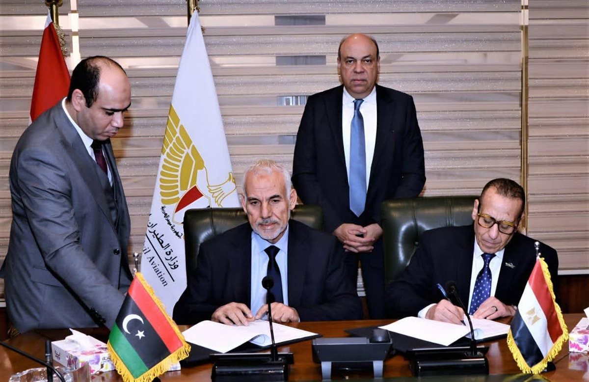 وزير الطيران المدني&nbsp;