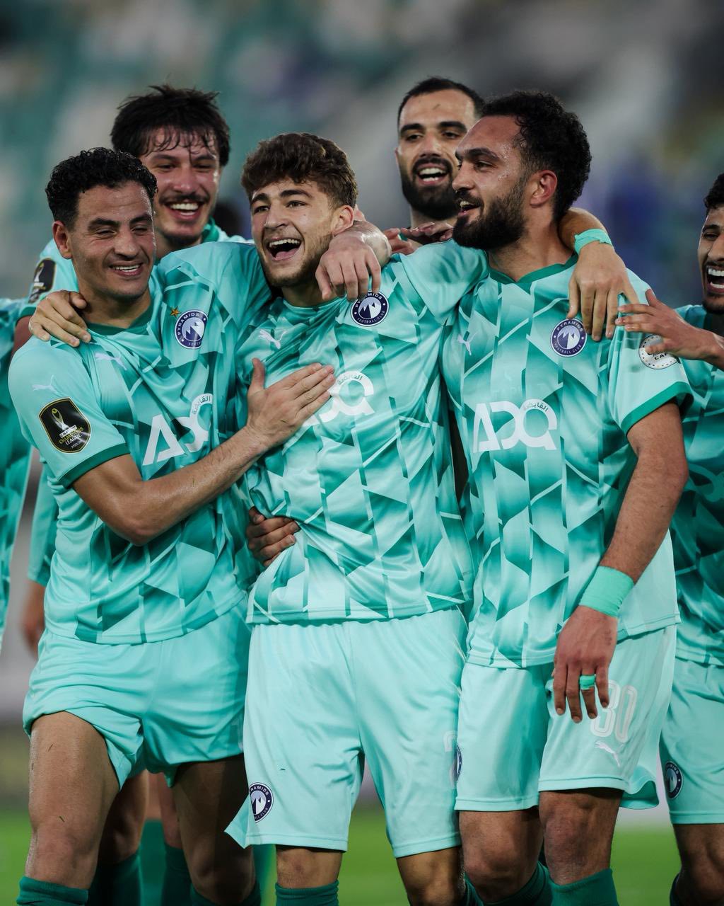 بيراميدز